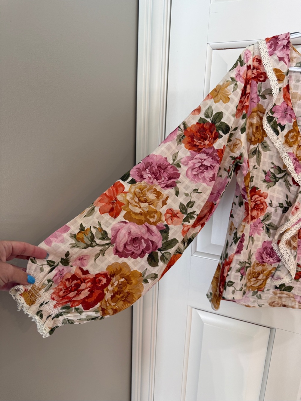Show Me Your MuMu Lydia Ruffle V-Neck Blouse Ivory Hillside Floral 25628 - Picture 6 of 15